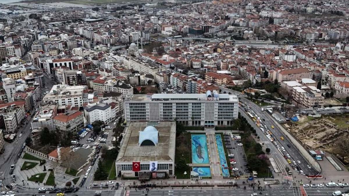İBB Ağaç ve Peyzaj  A.Ş. soruşturmasında 7 kişi adliyeye sevk edildi