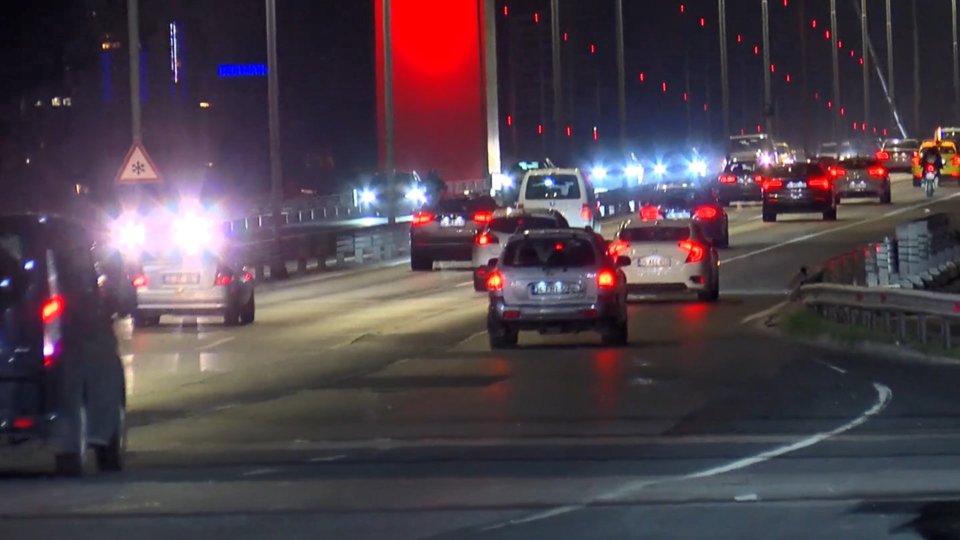 Bugün o gün! Göç trafiği köprüyü kilitledi