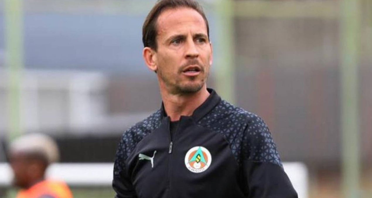 Alanyaspor'da teknik direktör kararı