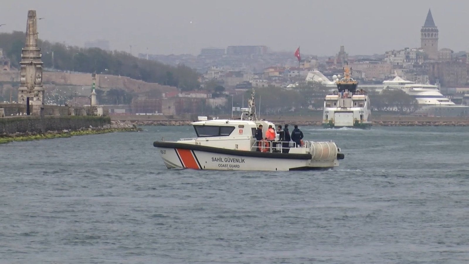 Kadıköy-Beşiktaş vapurunda esrarengiz olay! Vapura binen Azeri kadın sırra kadem bastı