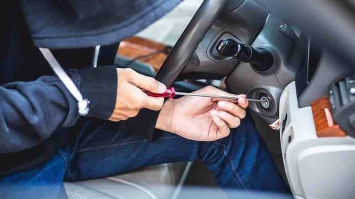 Hırsızlar milyonluk SUV'ları kapış kapış çalarken, sadece tek bir araca dokunamıyor