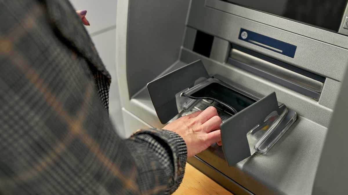 ATM fişi alırken 2 kez düşünün, dolandırıcıların yeni yöntemi şifre çalmanın artık çok ötesinde