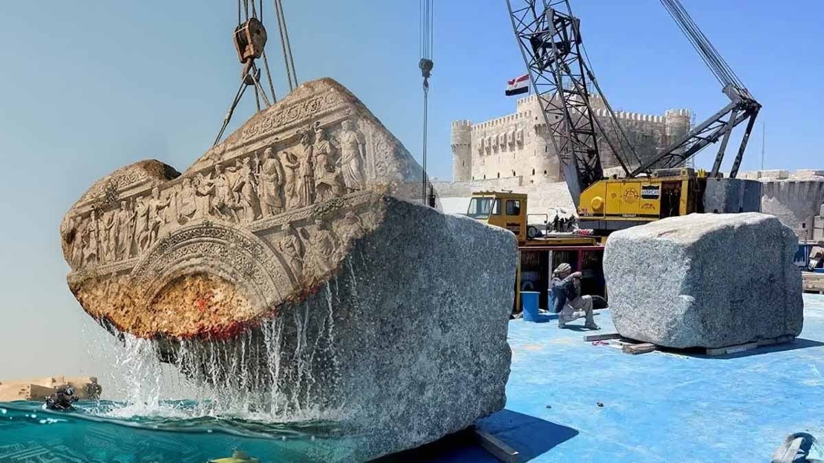Akdeniz'in dibinde bulunan 80 tonluk devasa taş blokları 'Dünyanın 7 harikasından biri' çıktı