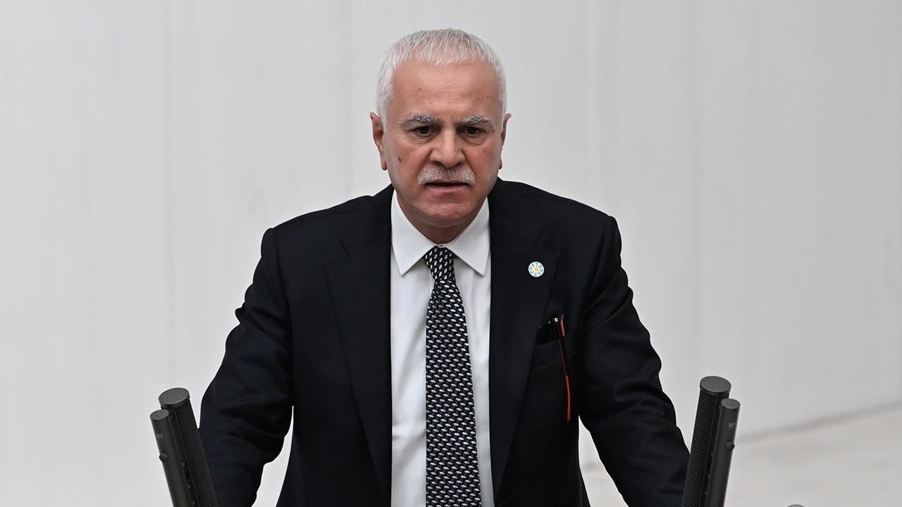 İYİ Parti'nin kurucuları arasında yer almıştı... Koray Aydın MHP'ye mi dönüyor?