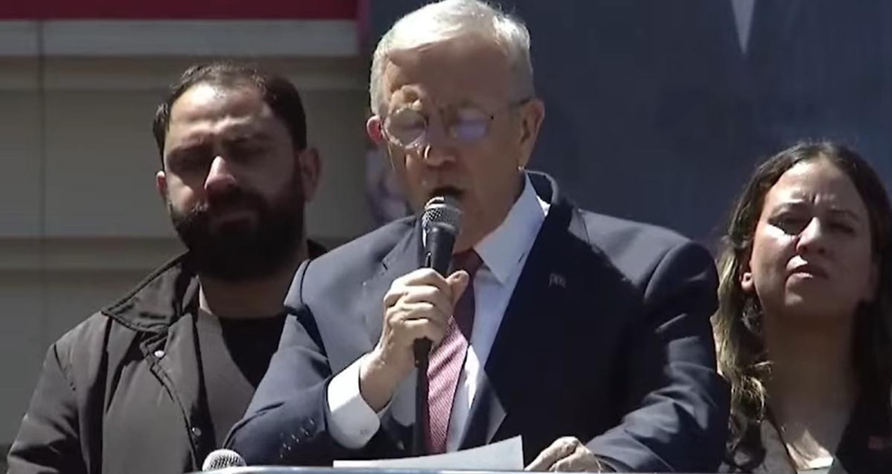 Kılıçdaroğlu'nun aday göstereceği iddia edilmişti: Mansur Yavaş, Özgür Özel'in yanında