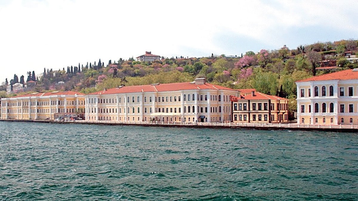 Ülkenin en zeki çocukları yurtsuz yuvasız kalmış