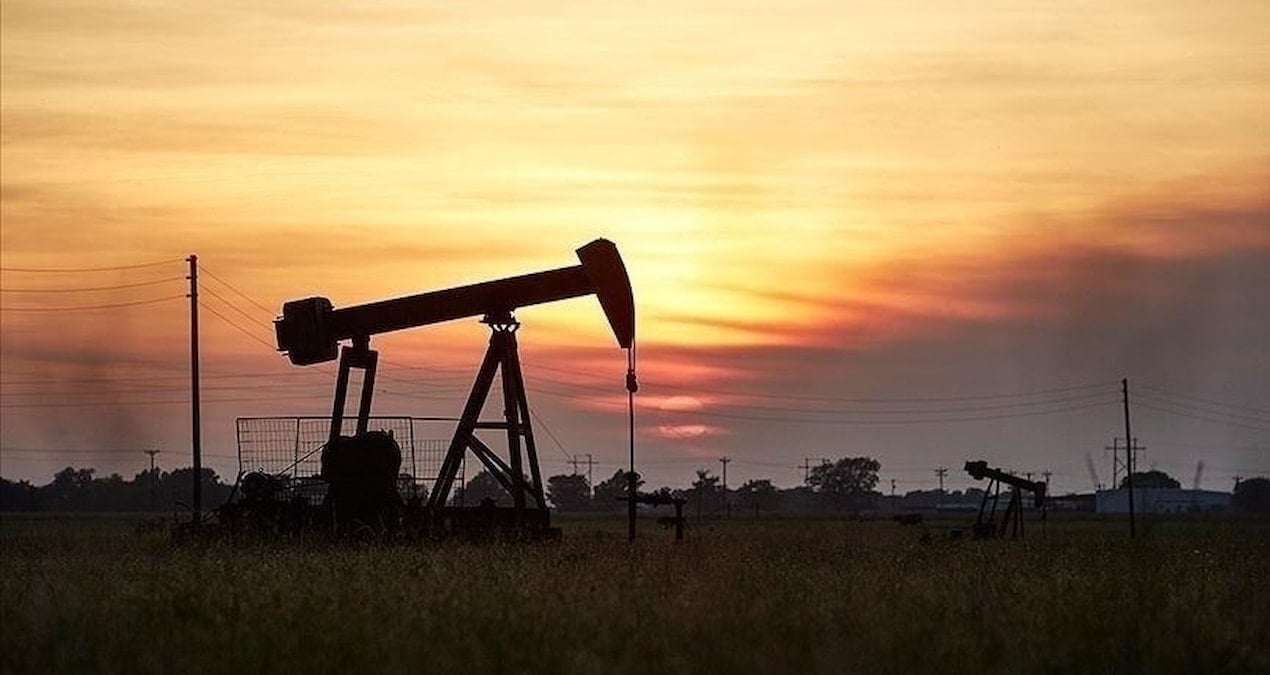 Petrol fiyatları 114 dolara tırmandı