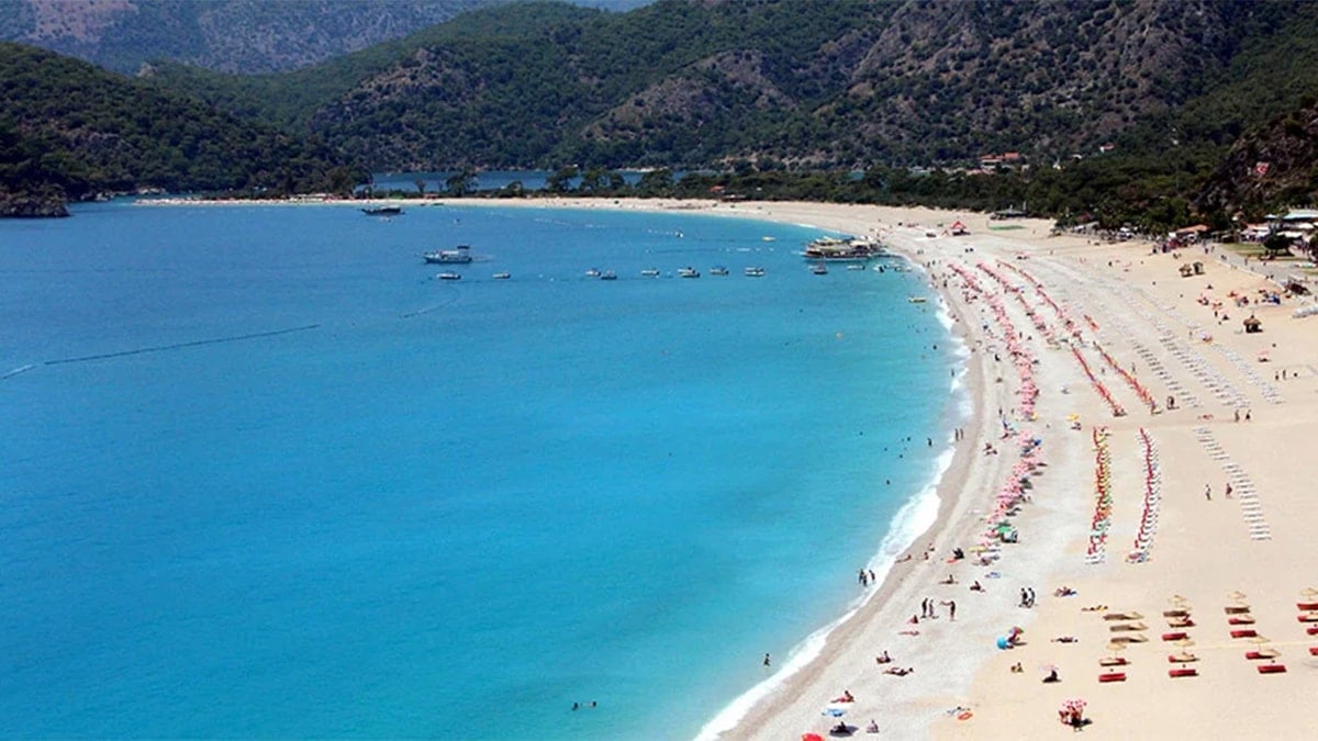 Türkiye’de 580 plaj 'Mavi Bayrak' aldı