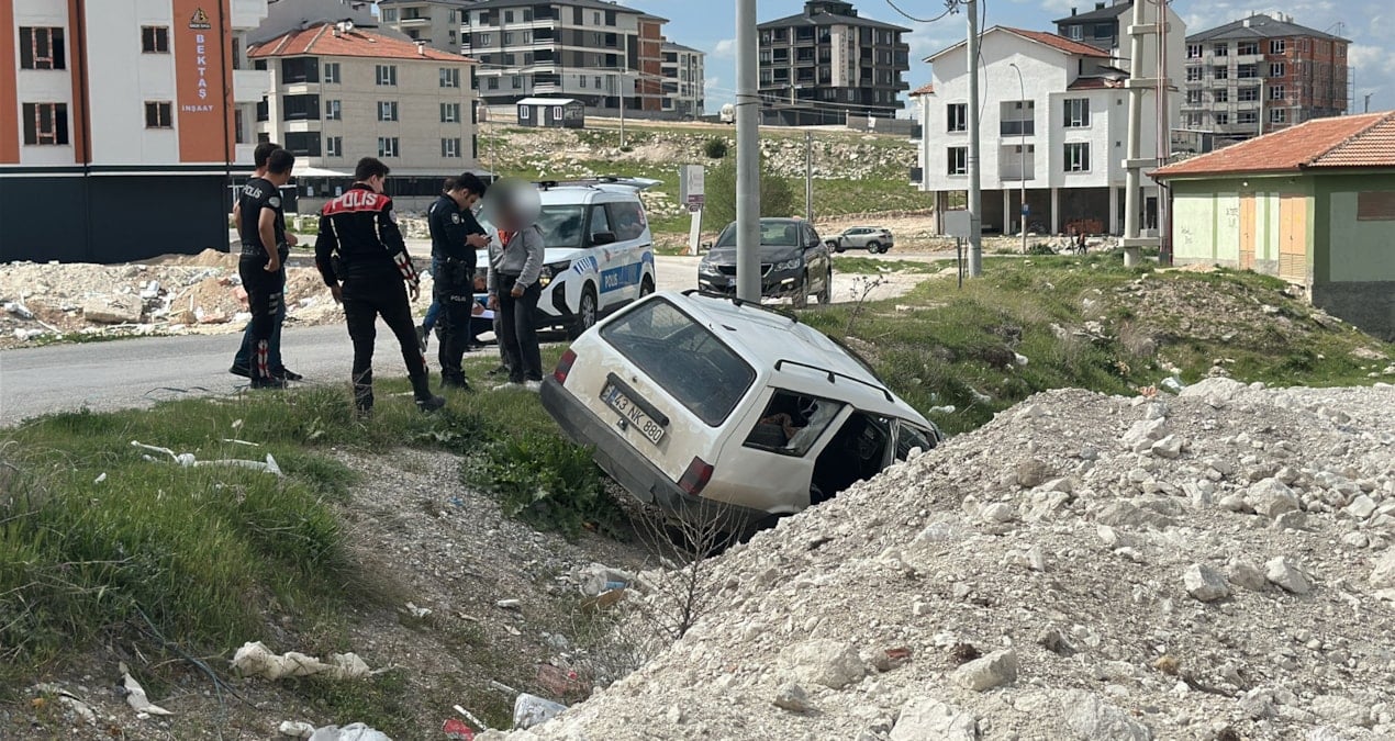 Kütahya'da ehliyetsiz sürücünün karıştığı kaza