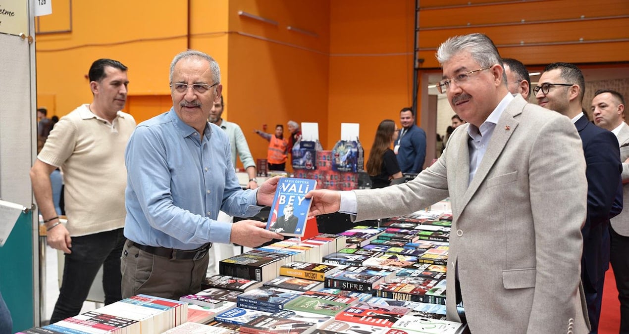 Eskişehir Valisi Erdinç Yılmaz, merhum Vali Refik Aslan Öztürk'ü andı