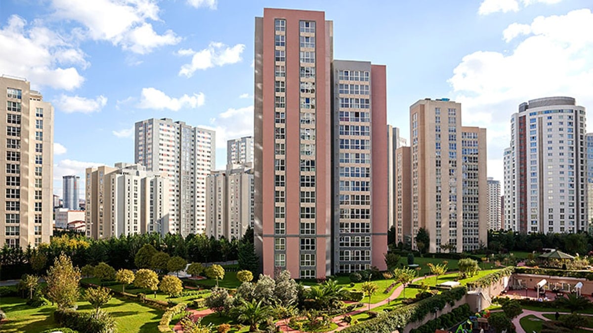 Özelleştirme yetmedi, belediye arsaları da satışta