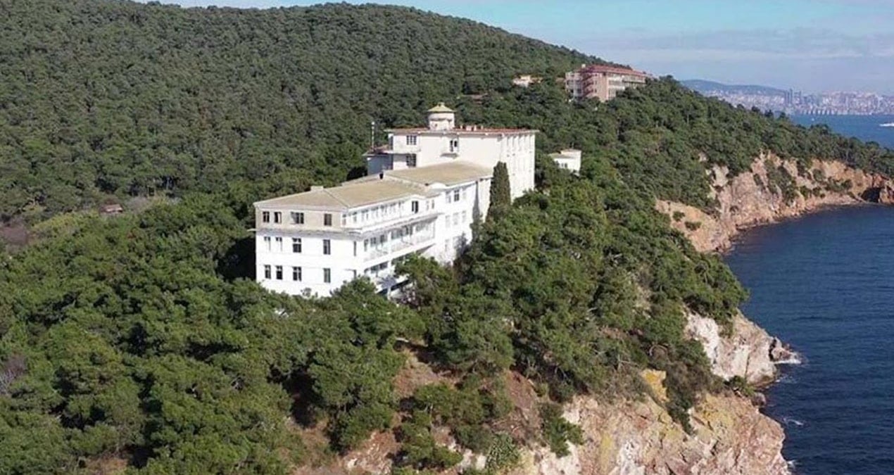Türkiye'nin ilk pandemi hastanesi Diyanet'e devrediliyor