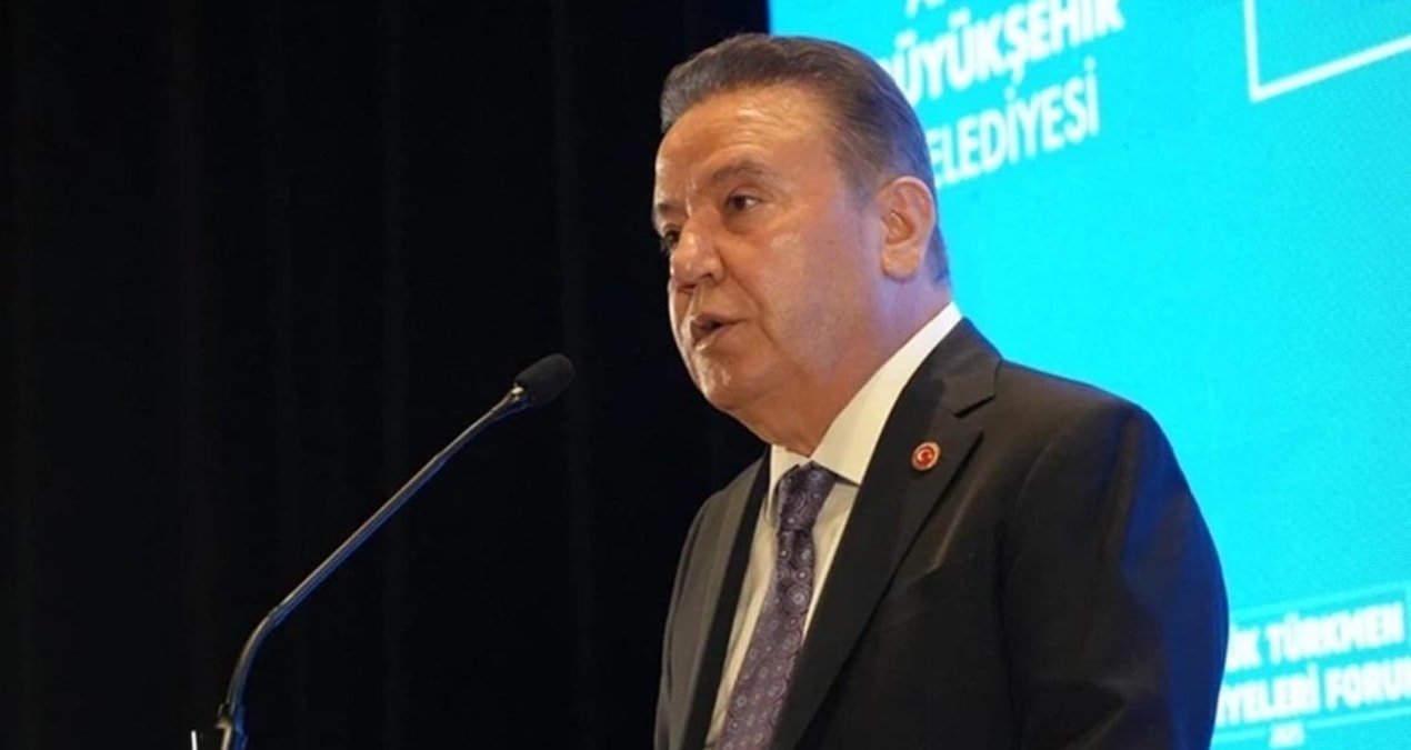 Muhittin Böcek hastaneye sevk edildi