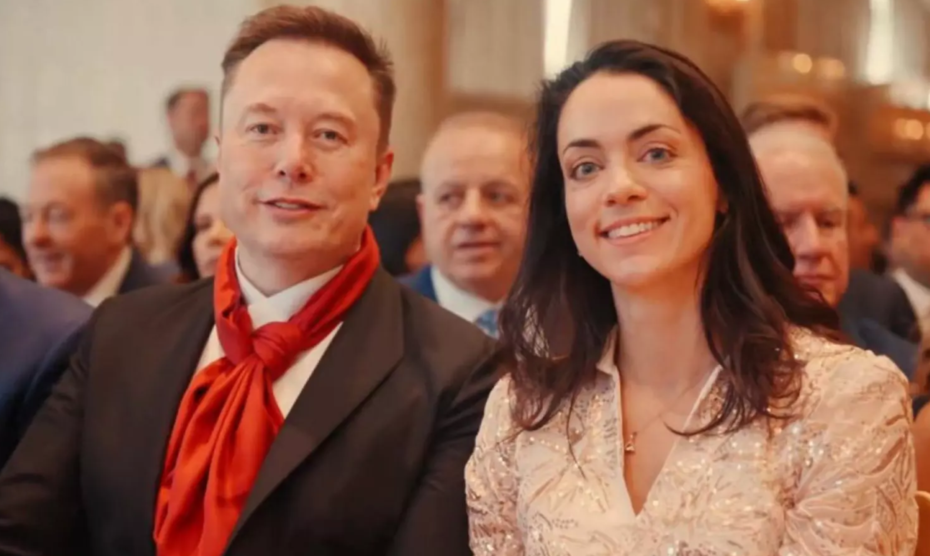 Elon Musk, rakibi olduğu şirketin yönetim kurulu üyesini hamile bırakmış