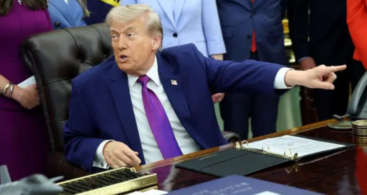Trump'tan yeni açıklama: Bir kez daha o ülkeyi hedef gösterdi