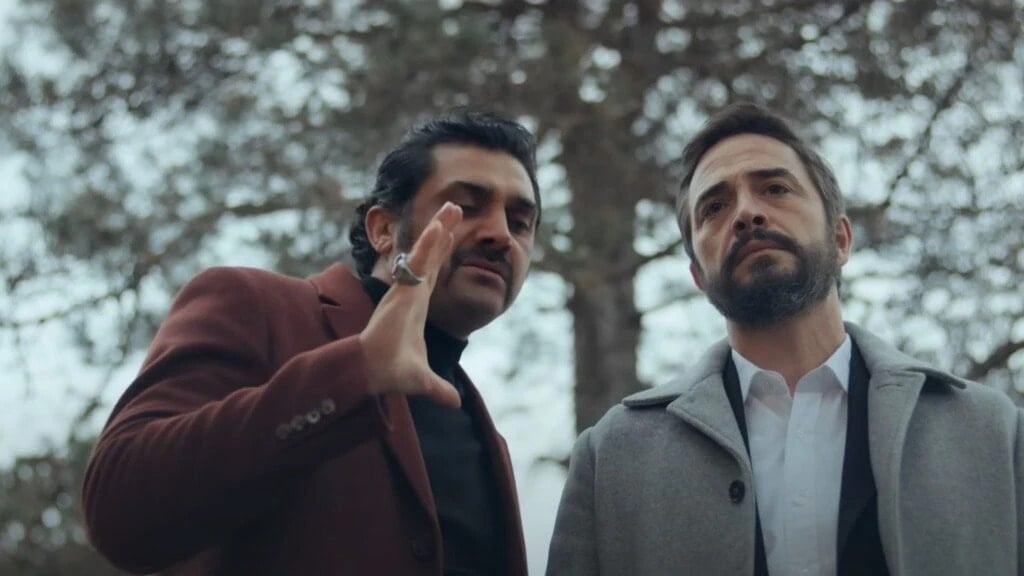 2. SEZONDA BAYHAN ŞARKI SÖYLEMİŞTİ