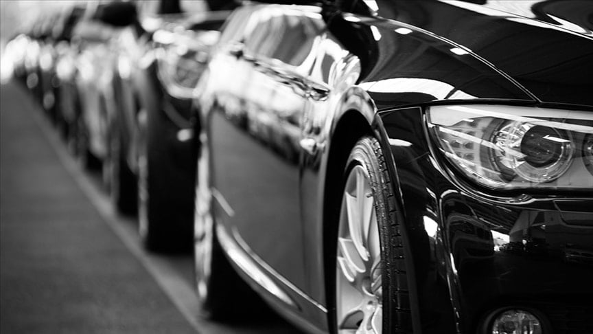 Bayilerin elinde kaldı: Sıfır otomobillere zam freni