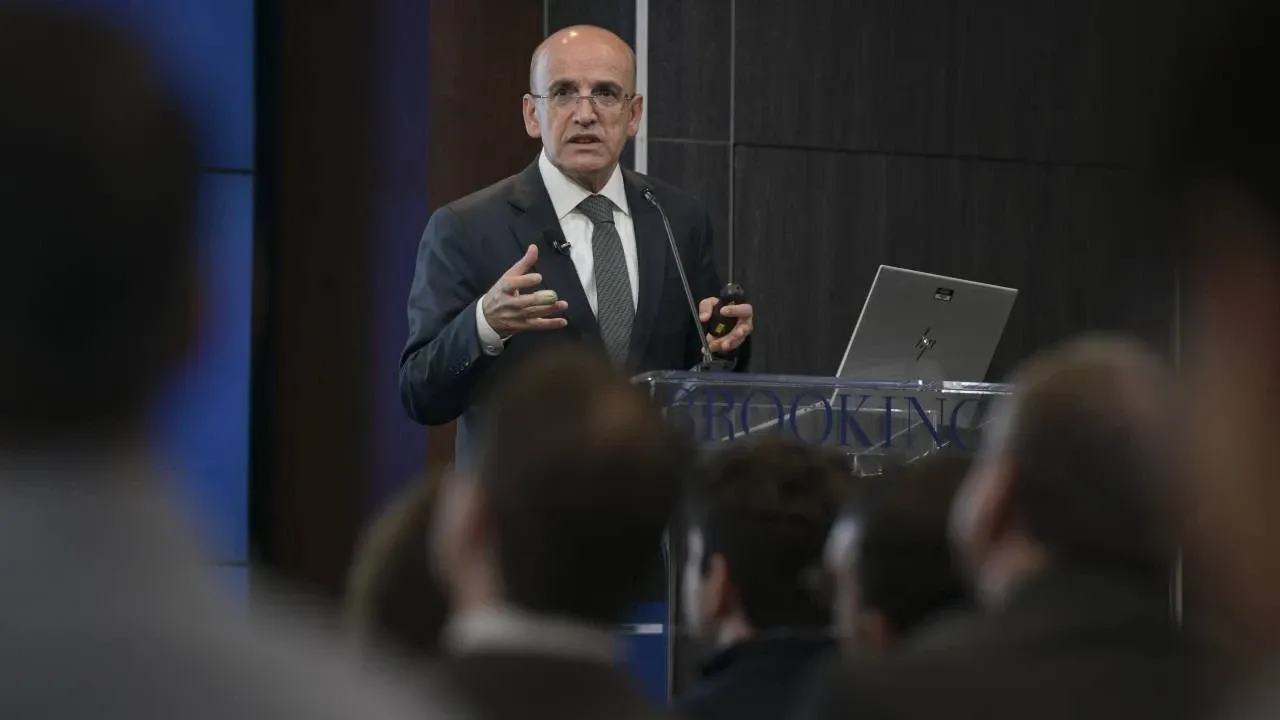 Londra'da Mehmet Şimşek soğuk duş! Butlan kararını öğrenince salonu terk ettiler