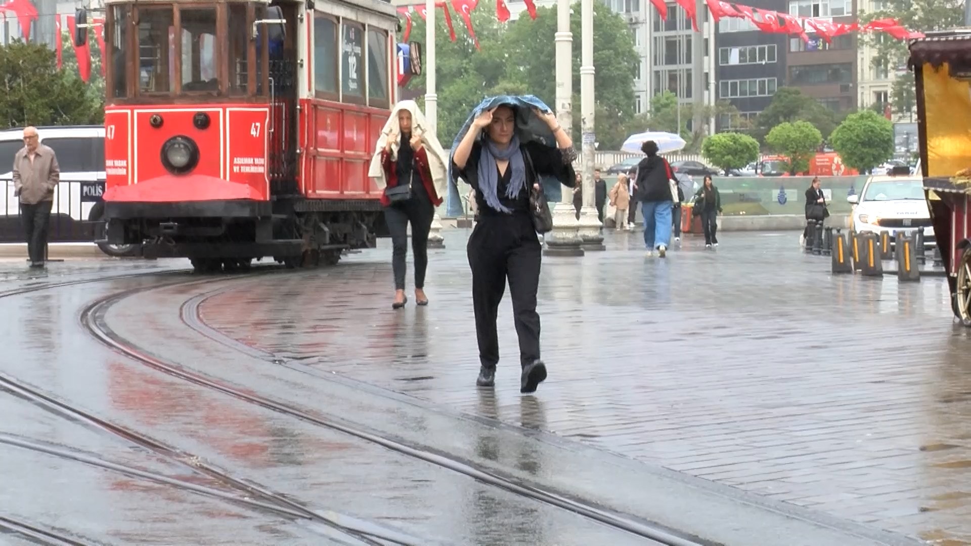 Bayramı İstanbul'da geçirecekler dikkat! Yarın bir anda bastıracak