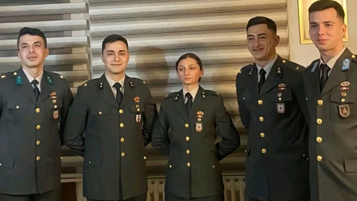 İkinci kez TSK'dan atılan teğmene Mansur Yavaş sahip çıktı