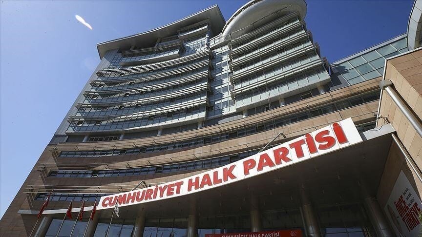 CHP'de bayramlaşma iki adrese bölündü