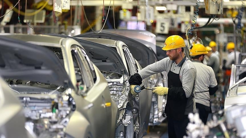 Japon otomotiv devi ülkedeki elektrikli üretim planını askıya aldı