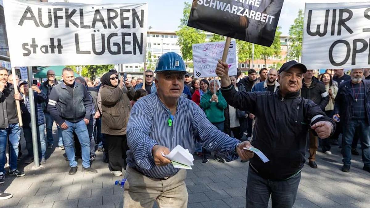 Filmleri aratmayan büyük banka soygununda parasını kaybeden Türkler sokağa indi