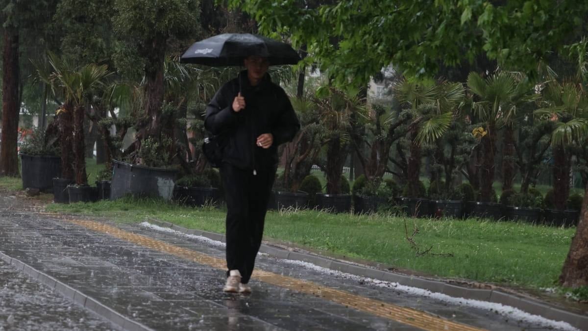 Meğer yağmurdan sonra bu yüzden topraktan ferahlatan koku geliyormuş