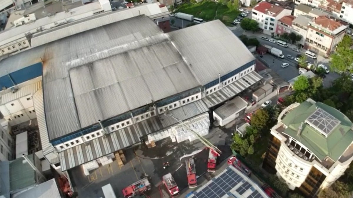 İstanbul Esenyurt'ta fabrika yangını