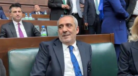 Bakanlara konuşmak yasaklandı, gazetecilere Yavuz Bingöl kaldı