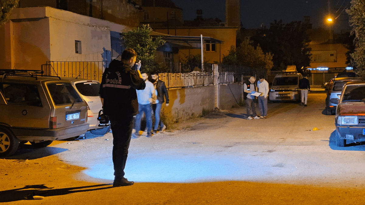 Müziği susturmak için silahları konuşturdular; 5 yaralı