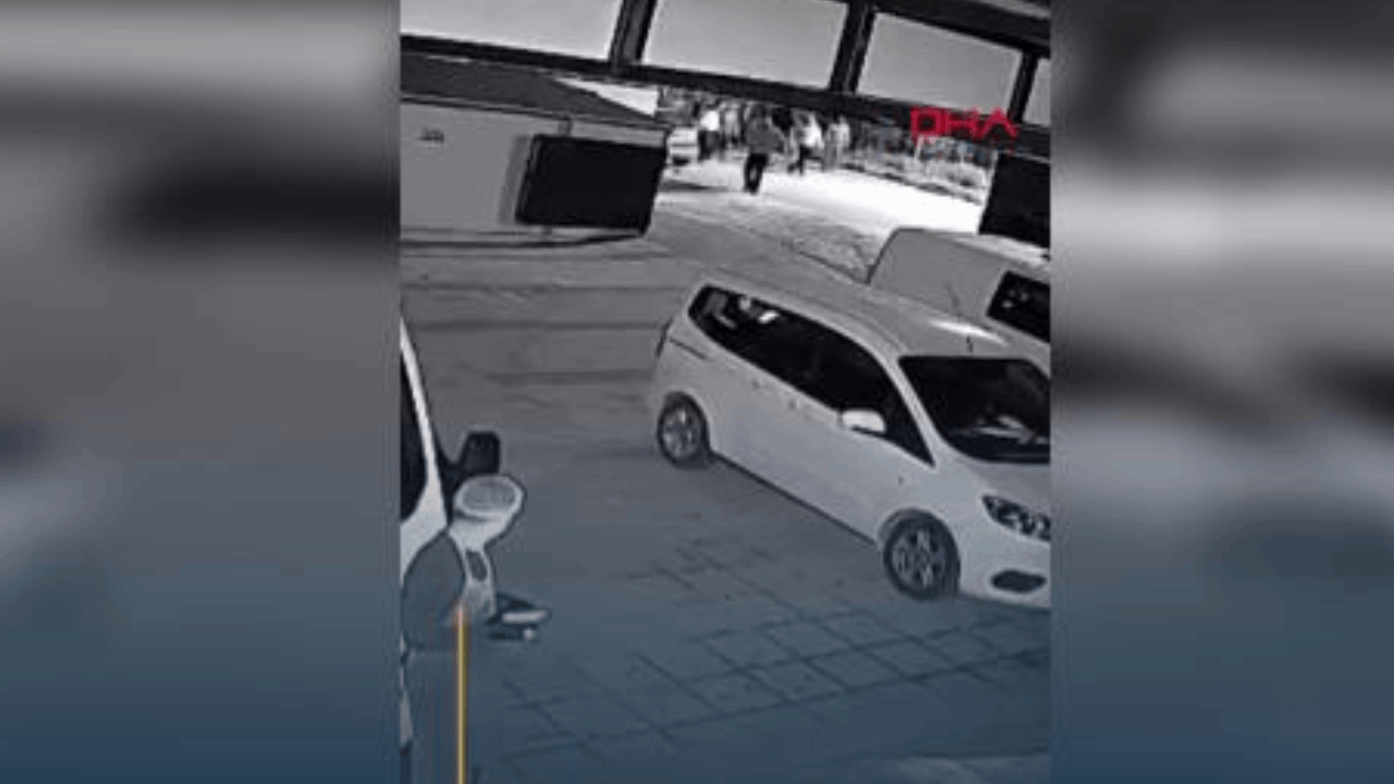 Yalova'da 6 kişinin yaralandığı silahlı kavga kamerada