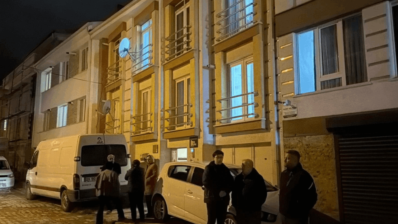 Yalnız kaldığı evinde ölü bulundu