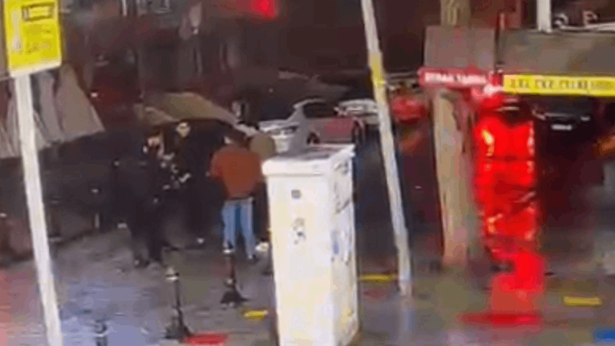 Doğum günü kutlaması zehir oldu; Kıskançlık kavgasında bir ölü