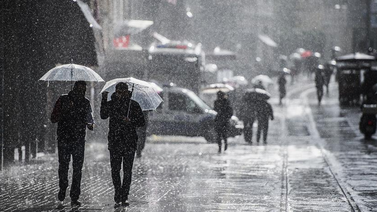 Meteoroloji duyurdu: Kara bulutlar bastıracak, adeta gök delinecek