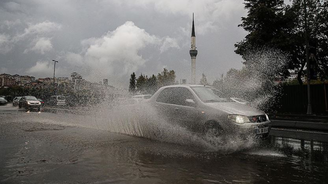 Ankara Valiliğinden 'gök gürültülü sağanak' alarmı
