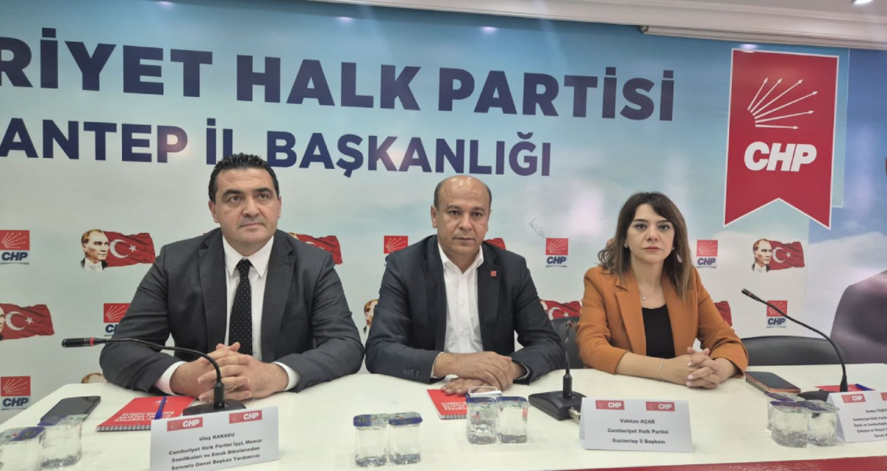 CHP heyeti Gaziantep'te asansörde 37 dakika mahsur kaldı