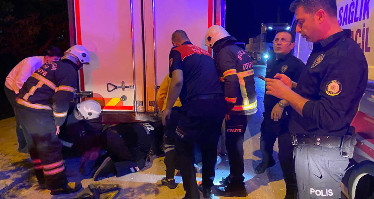 Burdur'da motosikletin kamyona çarpması sonucu 17 yaşındaki sürücü hayatını kaybetti
