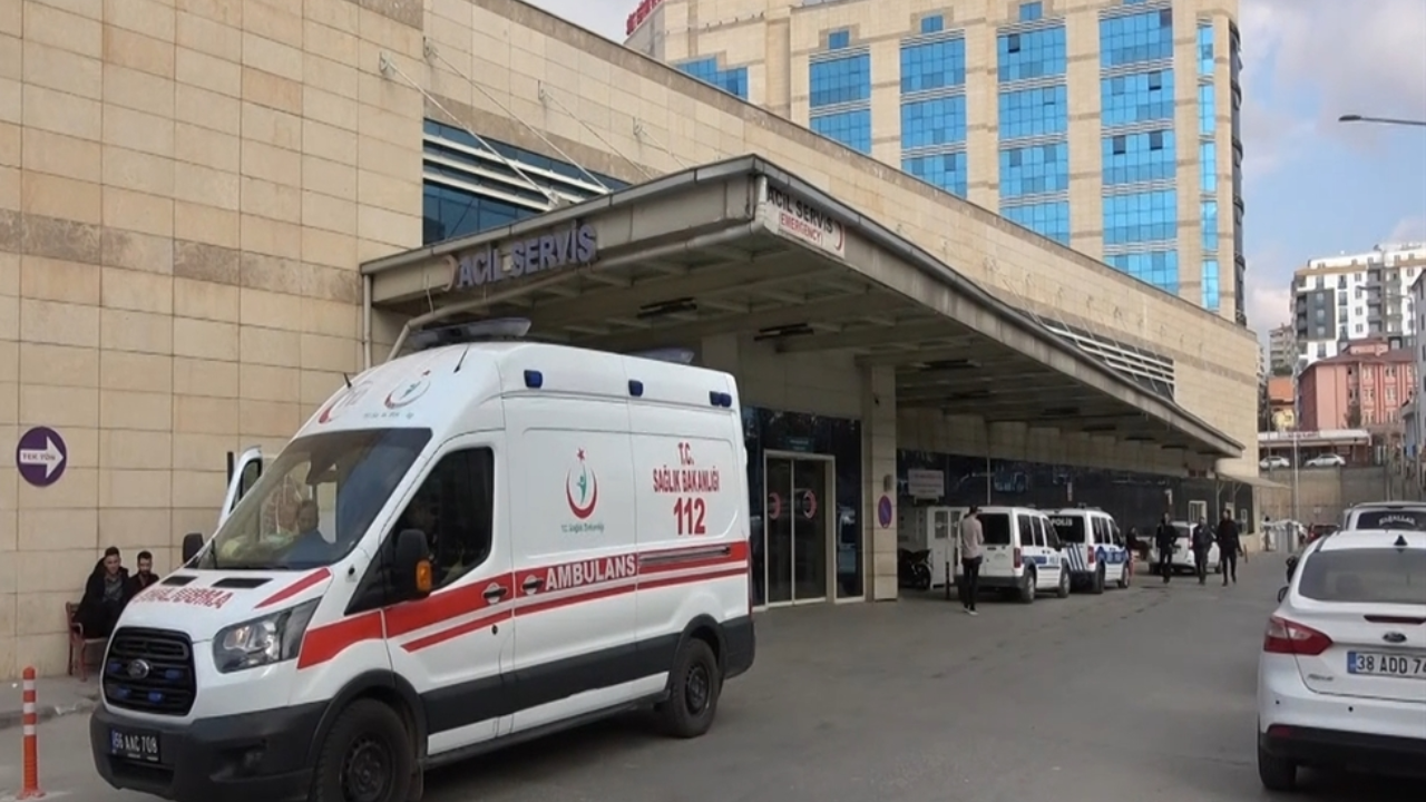 Lise pansiyonunda rahatsızlanan 16 öğrenci hastanelik oldu