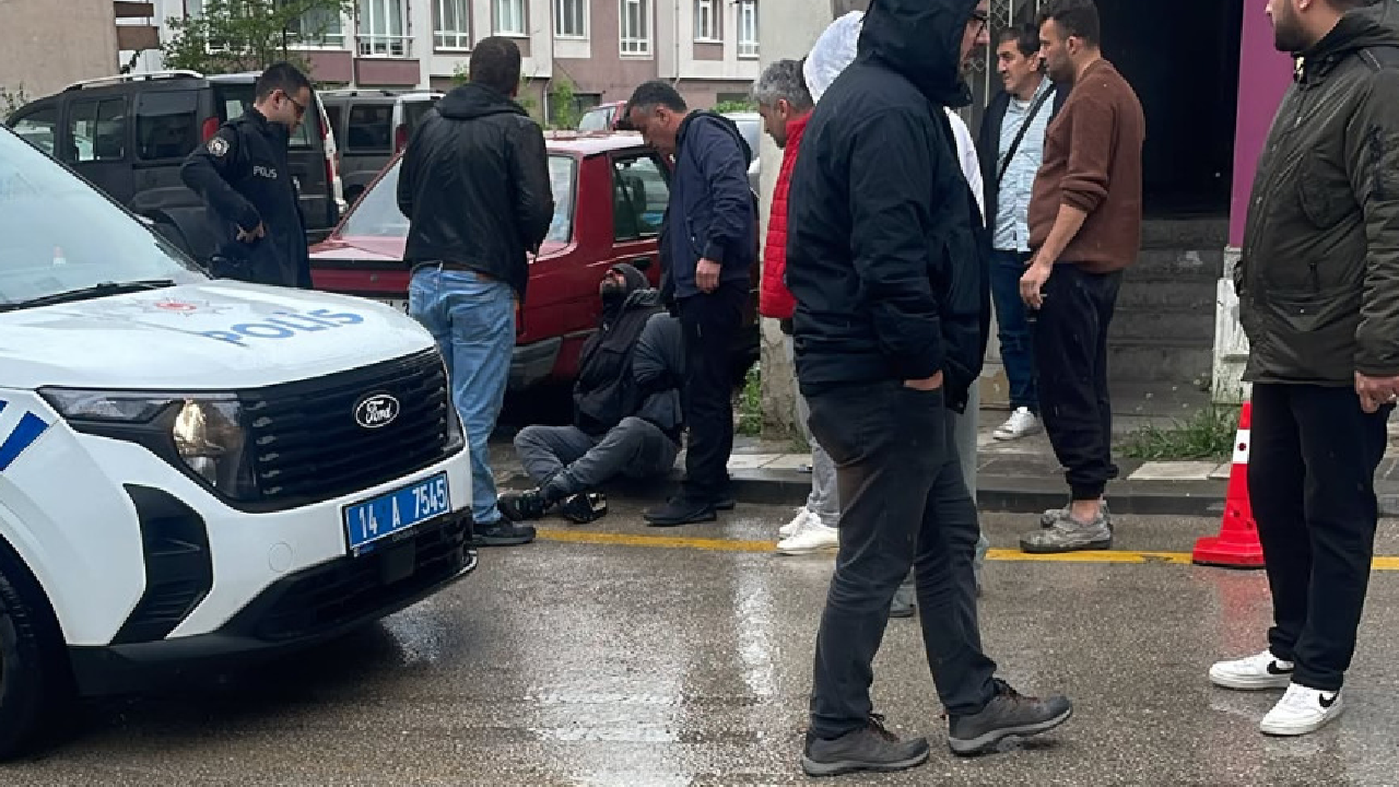 Kendisini uyarak polise saldırdı