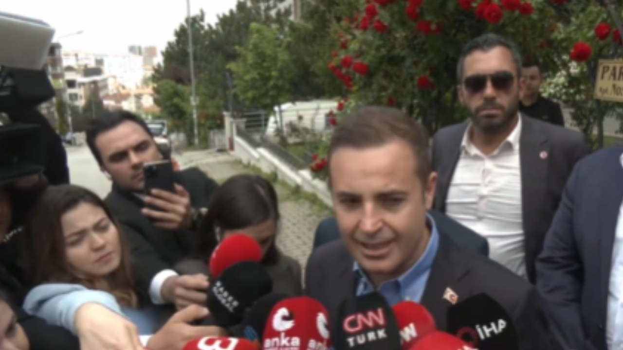Kılıçdaroğlu'nun ilk ziyaretçisi Ahmet Akın: Gönlünüz rahat olsun