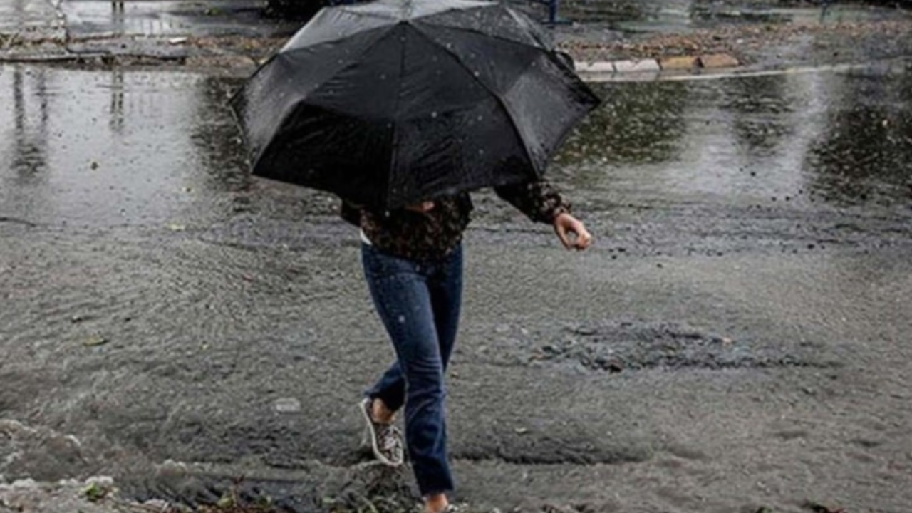 Gök gürültülü sağanak ve fırtına kapıda: Meteoroloji saat vererek uyardı