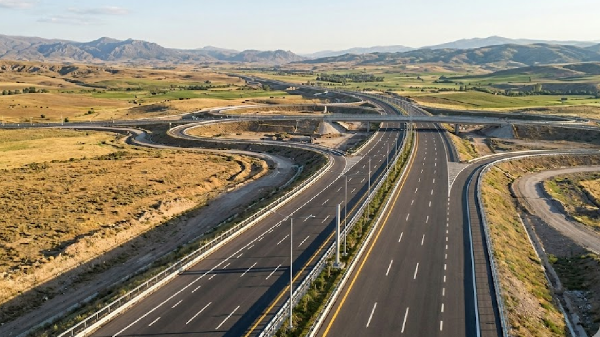 Yeni yol Türkiye'de 42 ili birbirine bağlayacak: 2 şehir merkez olacak