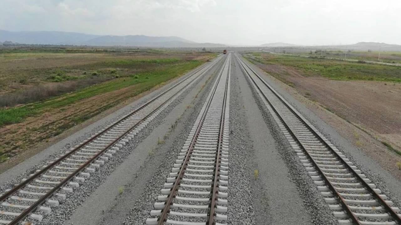 Paşinyan Türkiye'ye teşekkür etti: Komşu ile 33 yıllık mesele çözüldü