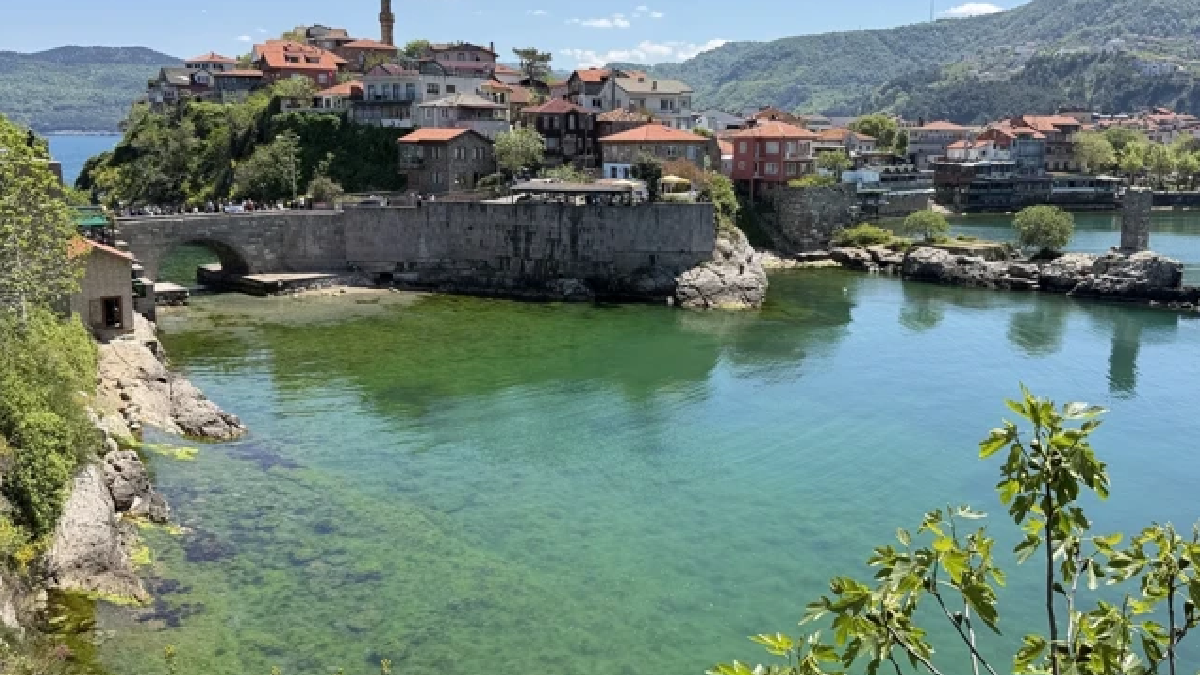 Türkiye'nin 6 bin 600 nüfuslu ilçesine 500 bin kişi gidecek
