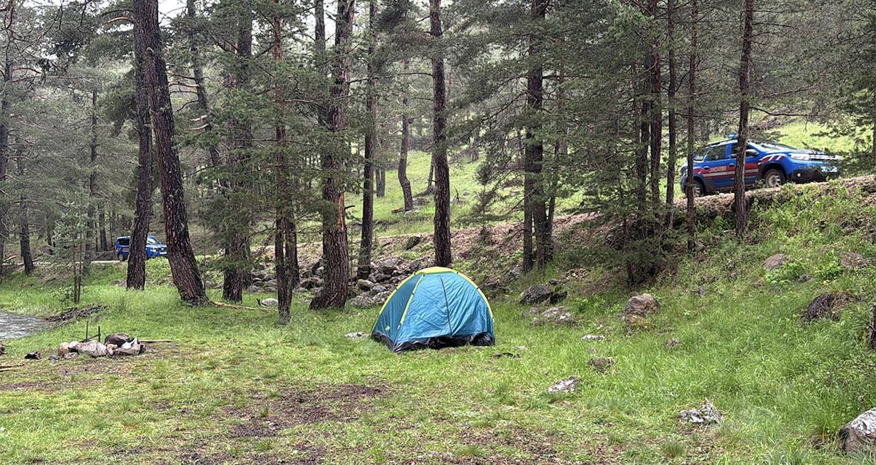 Bolu’da piknik faciası! Yıldırım düştü, 3 kişi yaralandı