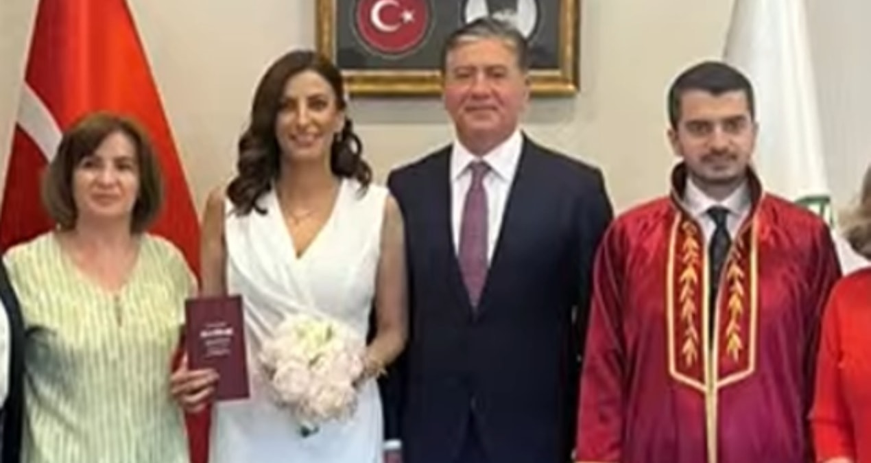 İki milletvekili evlendi, nikahlarını CHP'li belediye başkanı kıydı