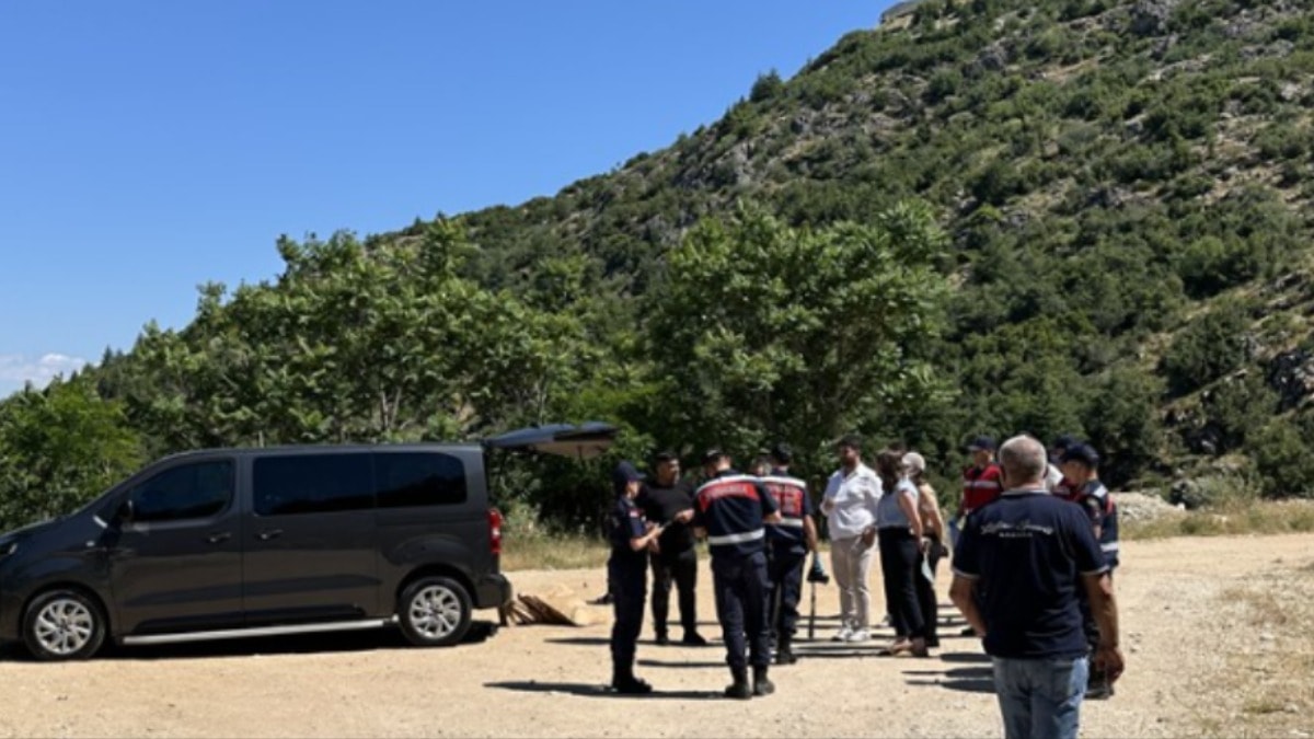 Isparta'da dehşet! 2 gencin cesedi otomobilde bulundu