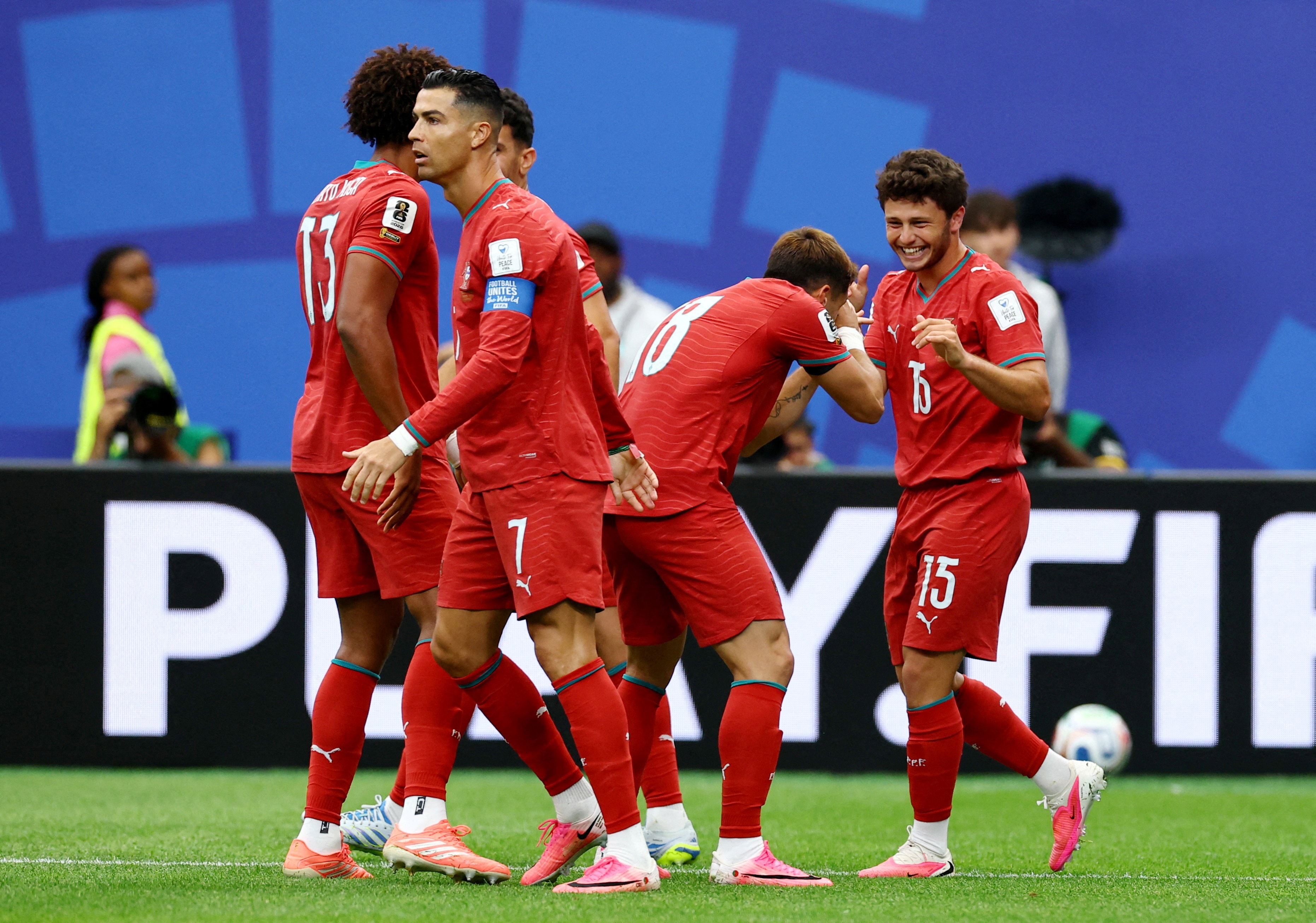 Portekiz'de Ronaldo krizi, hakaret yağmuruna tutuldu
