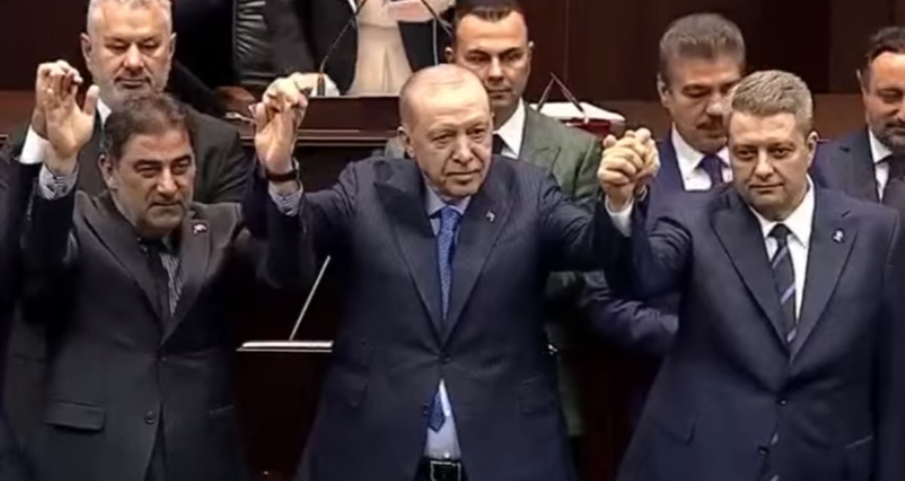 SON DAKİKA İYİ Parti'den istifa etmişti: Ersin Beyaz AKP'ye katıldı